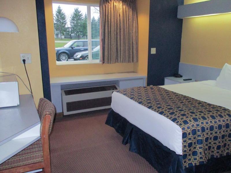 Quality Inn & Suites Watertown Fort Drum Calcium Exterior foto