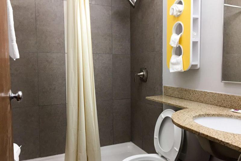 Quality Inn & Suites Watertown Fort Drum Calcium Exterior foto