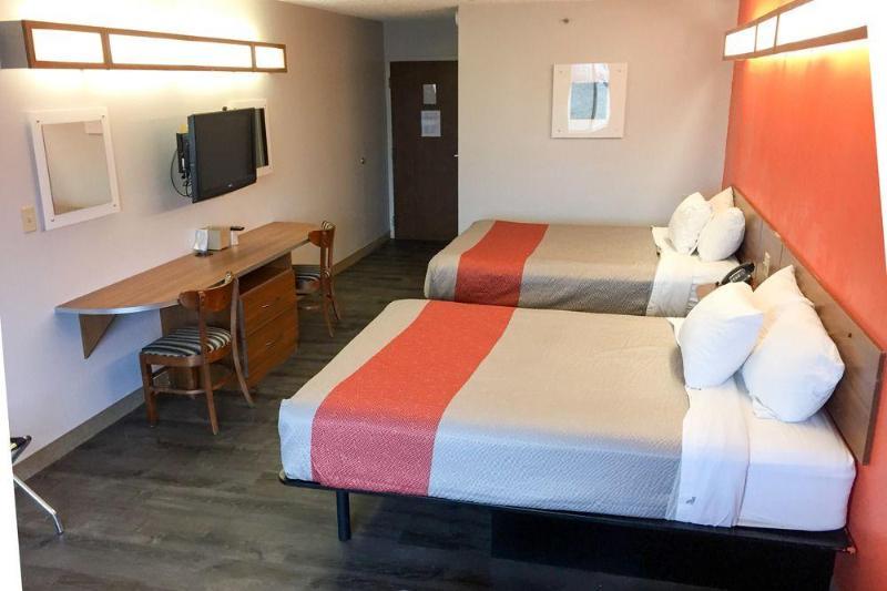 Quality Inn & Suites Watertown Fort Drum Calcium Exterior foto
