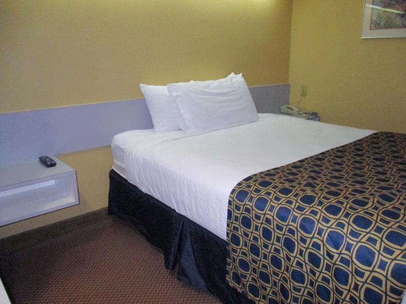 Quality Inn & Suites Watertown Fort Drum Calcium Exterior foto